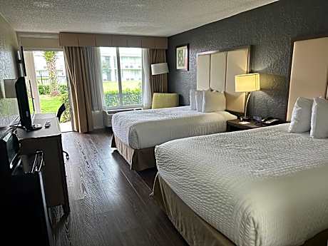 Double Room with Two Double Beds - First Floor/Smoking