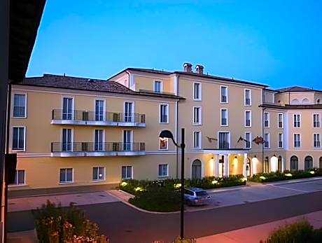 Maranello Palace