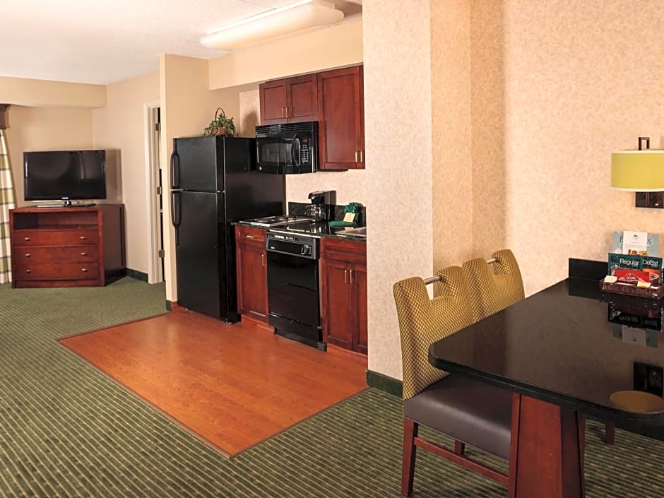 Homewood Suites by Hilton Dallas-Market Center – Dallas, TX