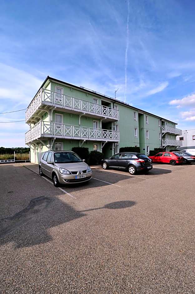 initial by balladins Roissy / Saint-Mard