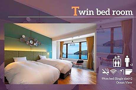 Twin Room with Sea View