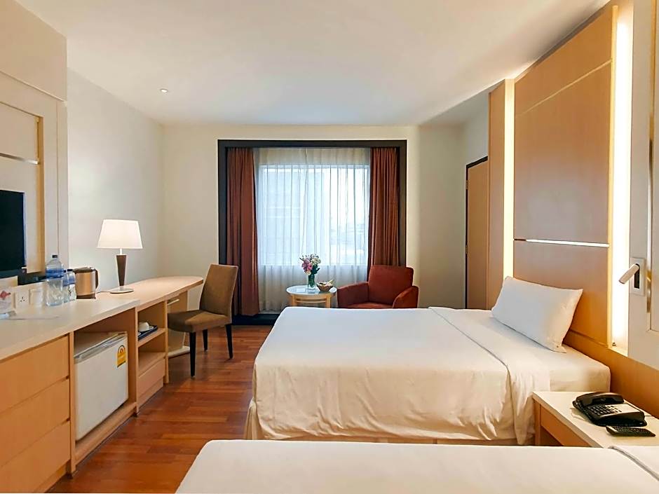 Zenith Sukhumvit Hotel