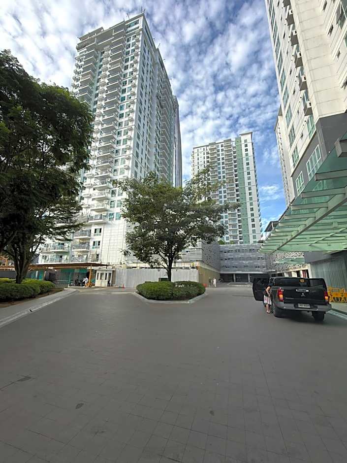 Abreeza place T-2