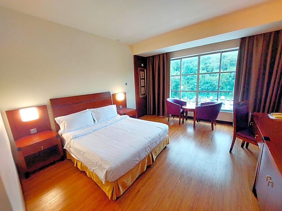 Celyn Hotel