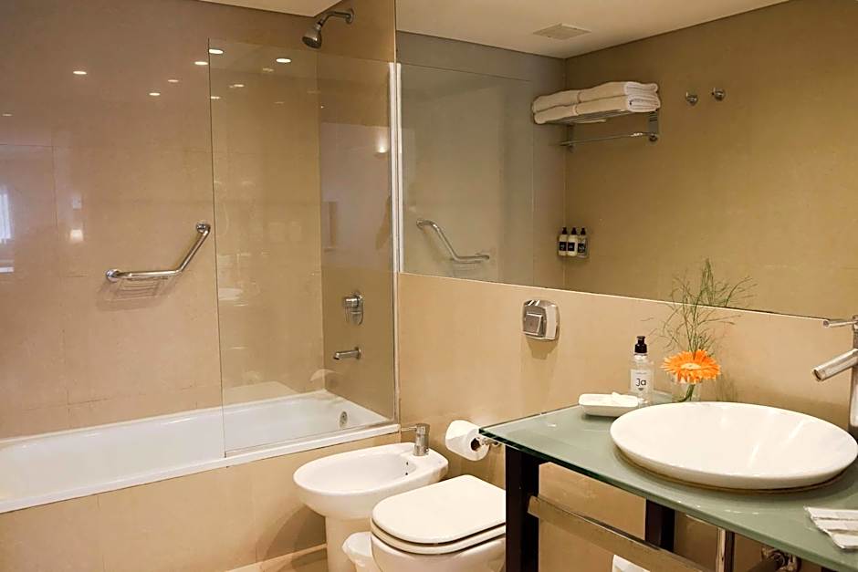 Dazzler by Wyndham Buenos Aires Maipu