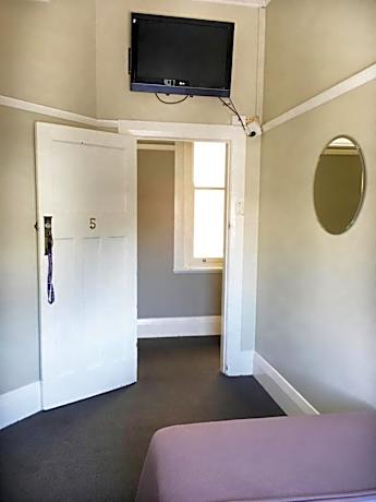 Single Room with Shared Bathroom