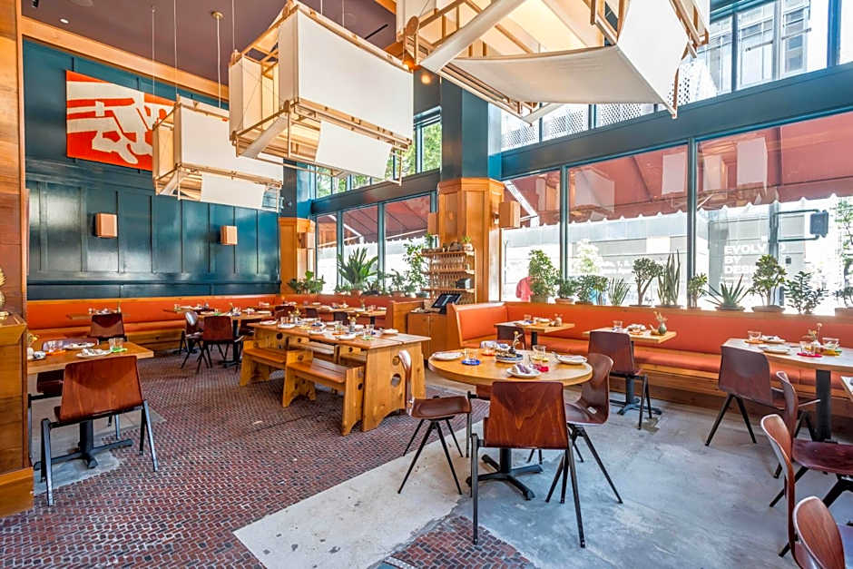 Freehand Los Angeles