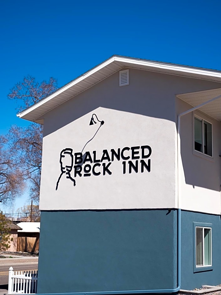 Balanced Rock Inn
