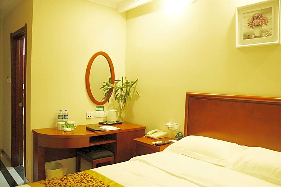 GreenTree Inn JiuJiang Railway Station Business Hotel