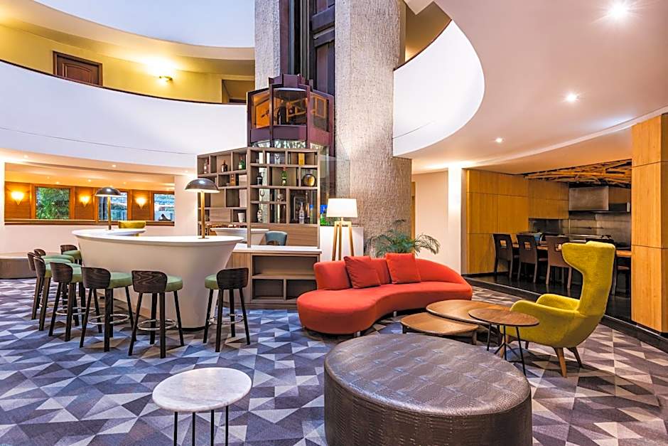 Cosmos 100 Hotel & Centro de Convenciones - Hoteles Cosmos