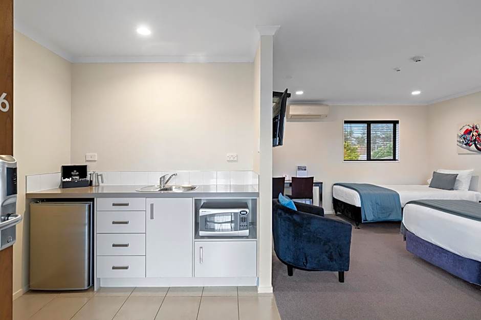 ASURE Aveda Motor Lodge