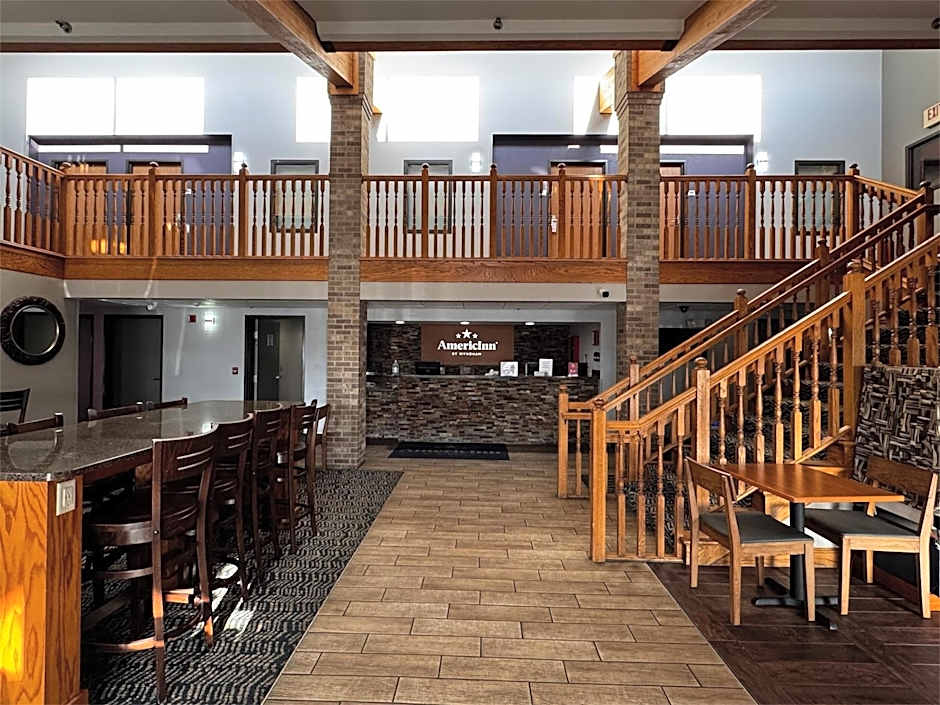 AmericInn by Wyndham White Bear Lake St. Paul