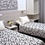 Hostal House