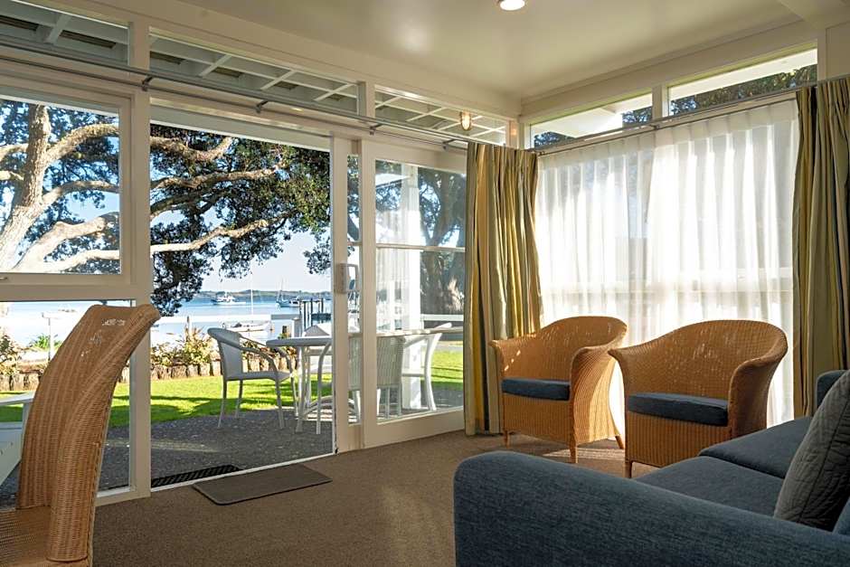 Hananui Lodge and Apartments