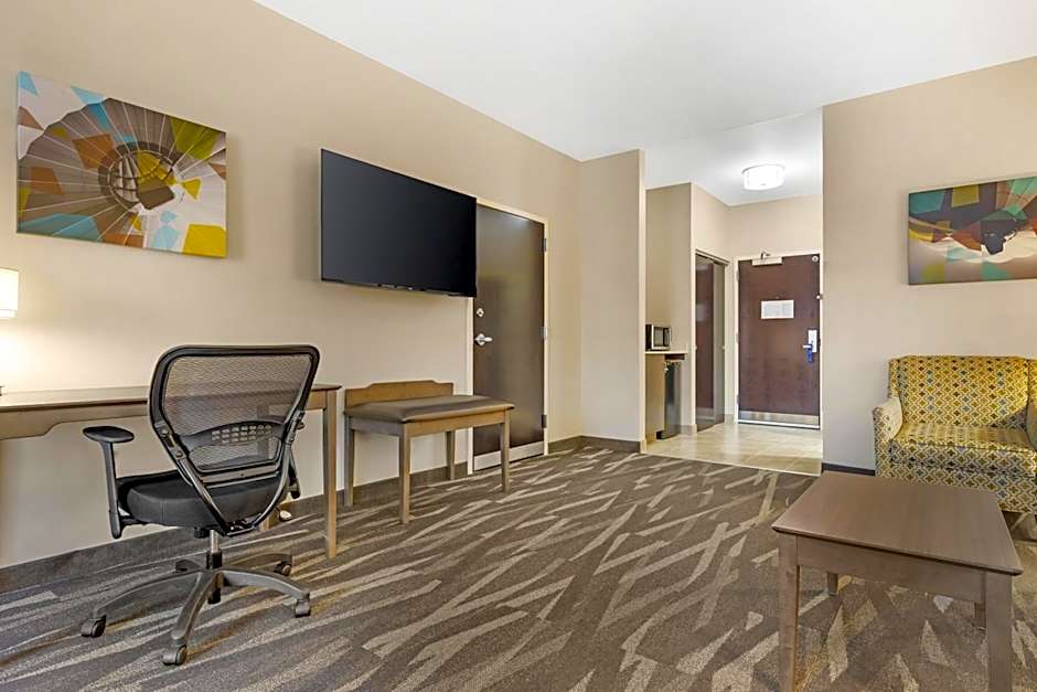 Best Western Plus Centralia Hotel & Suites