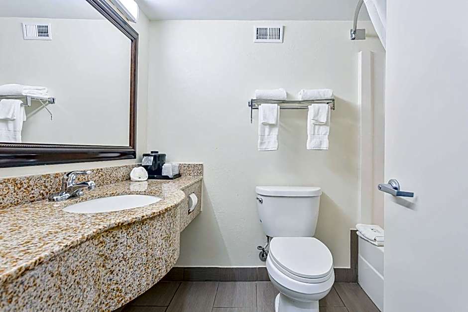 Quality Inn Prattville I-65