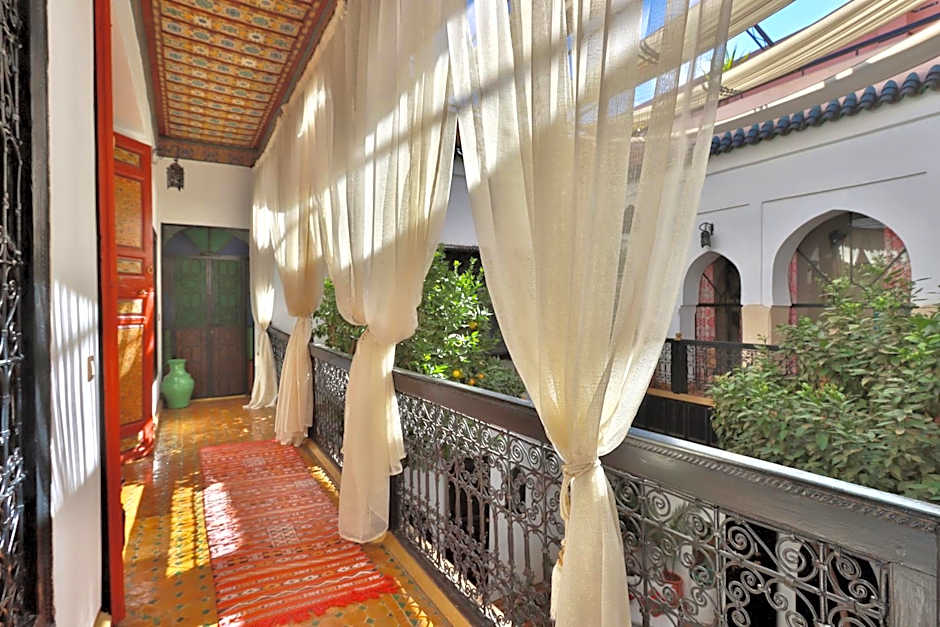 Riad ABBASSIA Marrakech - Authentic Medina Experience