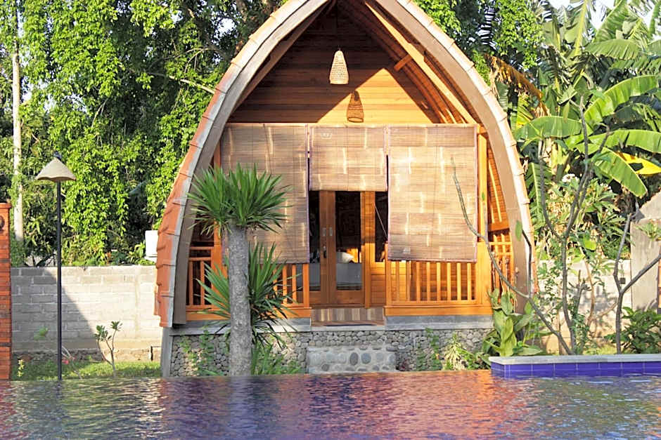 Kubu Padi Wooden House