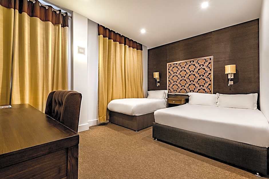 Grand Sapphire Hotel & Banqueting