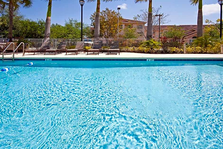 Holiday Inn Express West Palm Beach Metrocentre By IHG