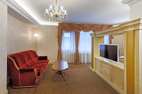 King Room with Garden View
