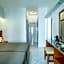 Hiona Holiday Hotel