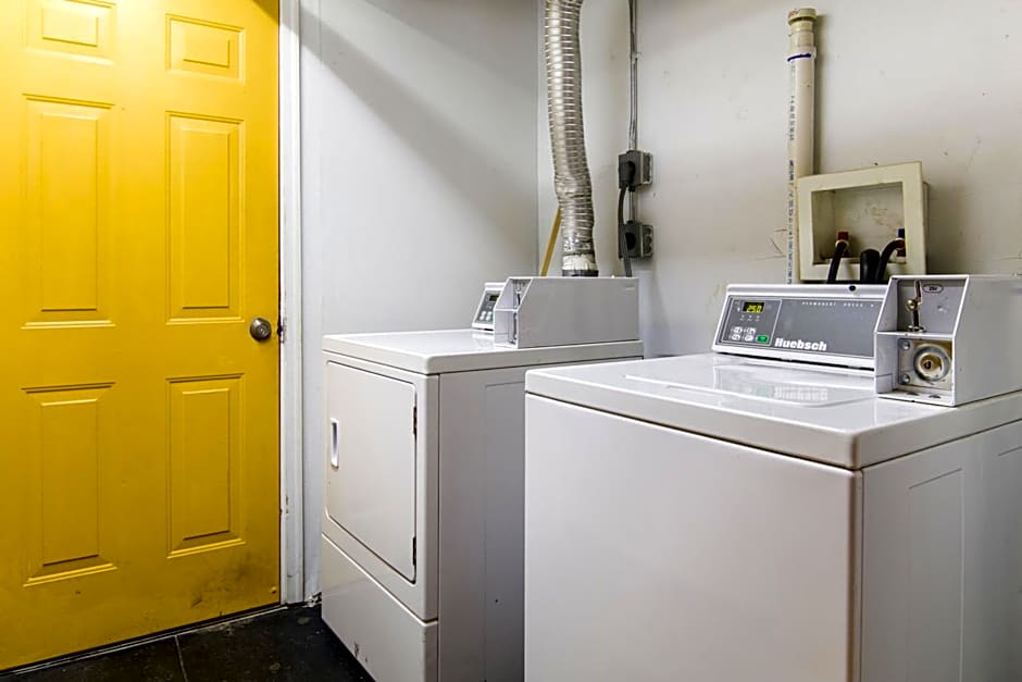 Econo Lodge - Conyers