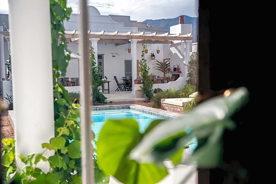 The Grand Hotel Robertson