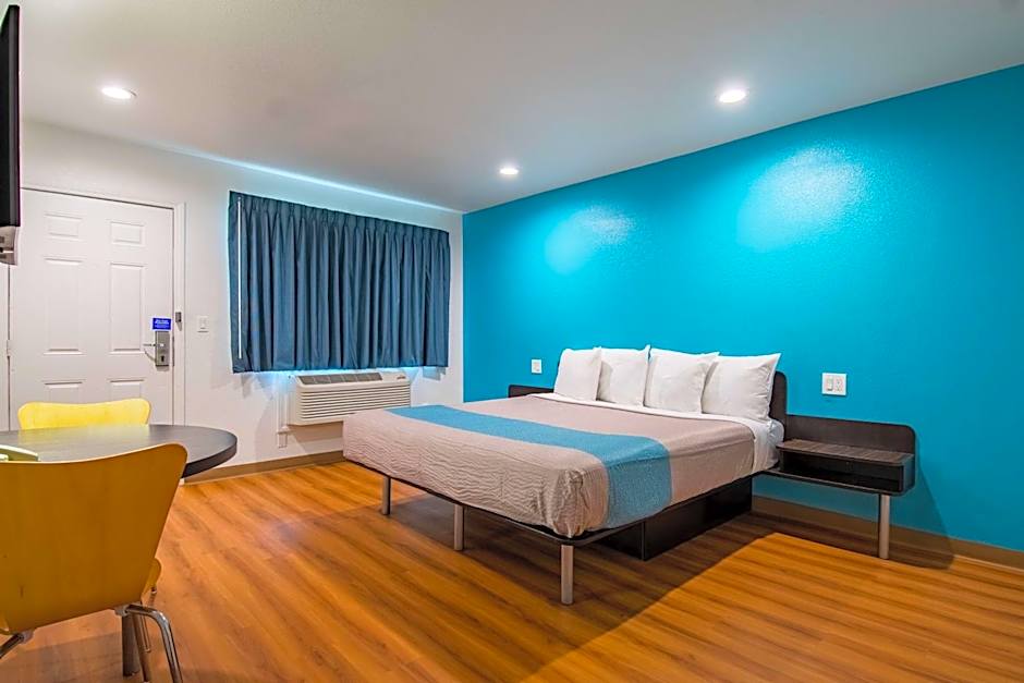 Motel 6-San Bernardino, CA - Downtown