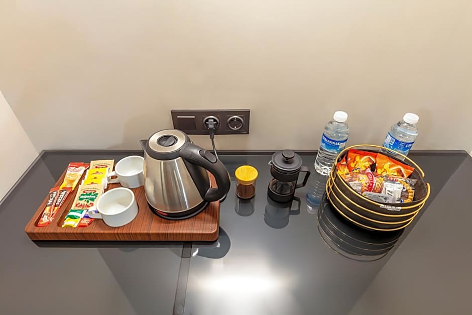 Lenora Airport Hotel