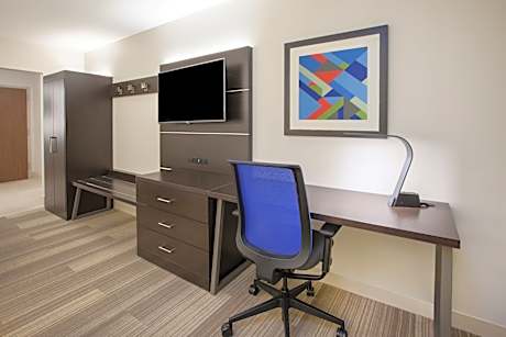 1 King Standard Communications Accessible