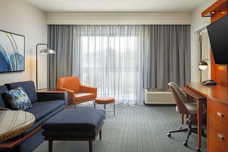 Courtyard by Marriott Boone