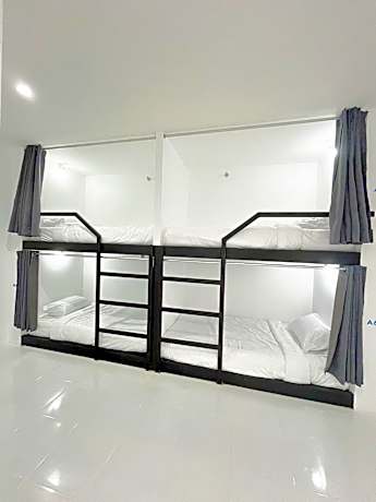 Entire 8-Bed Dormitory - Mixed