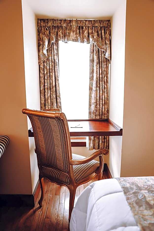 Tom Quick Inn