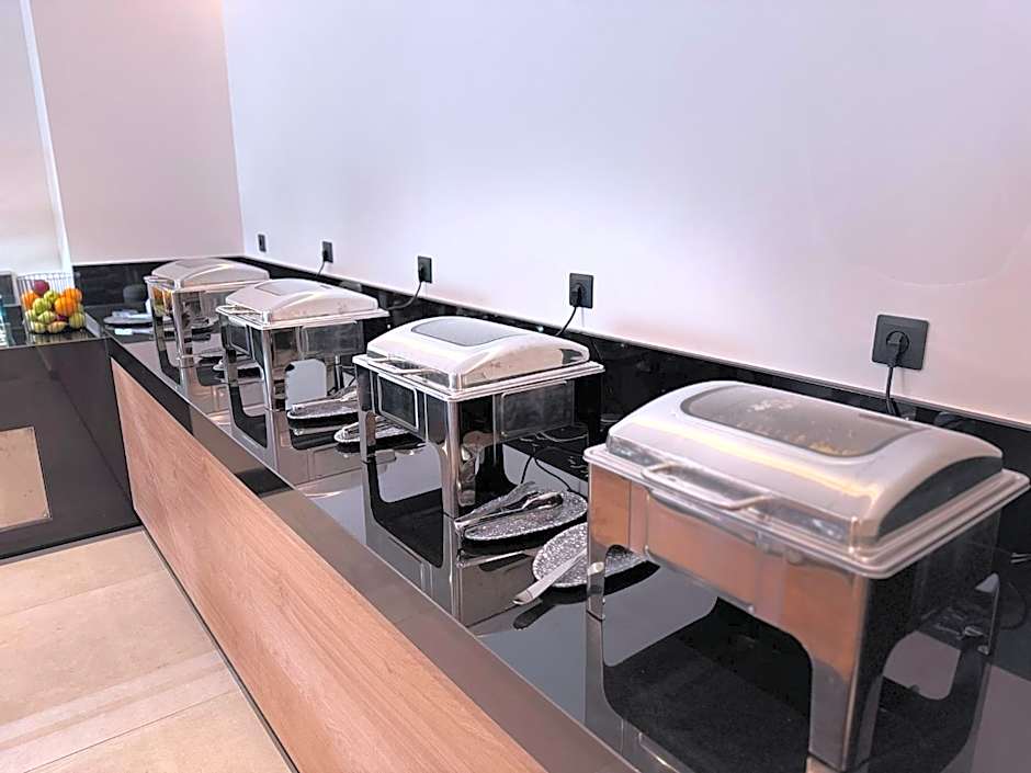 Angela Downtown Hotel