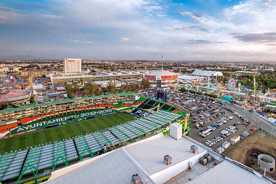 Hotel Stadium