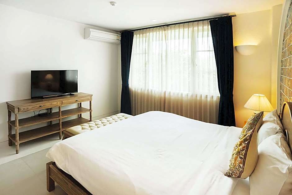 Chelona Condo By Favstay