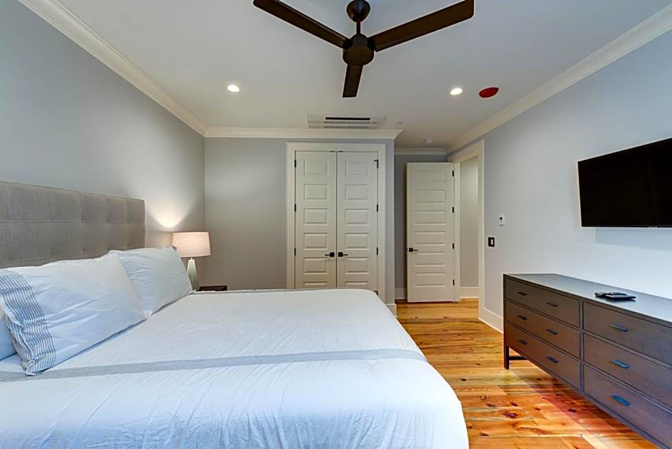 The Quarters on King