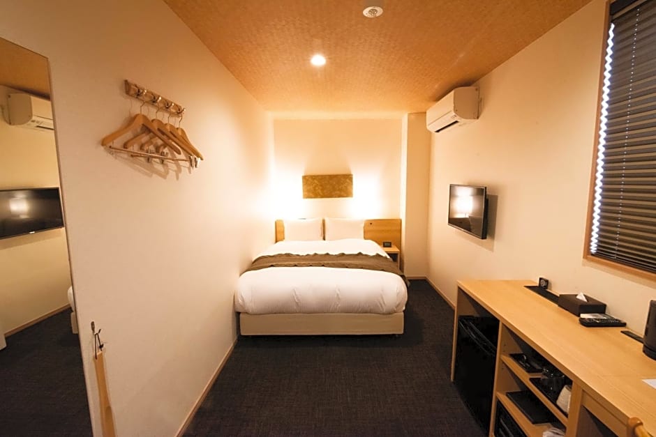 Xcellent Hotel