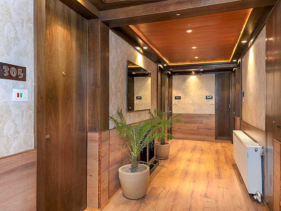 Hotel Pine Spring Gulmarg