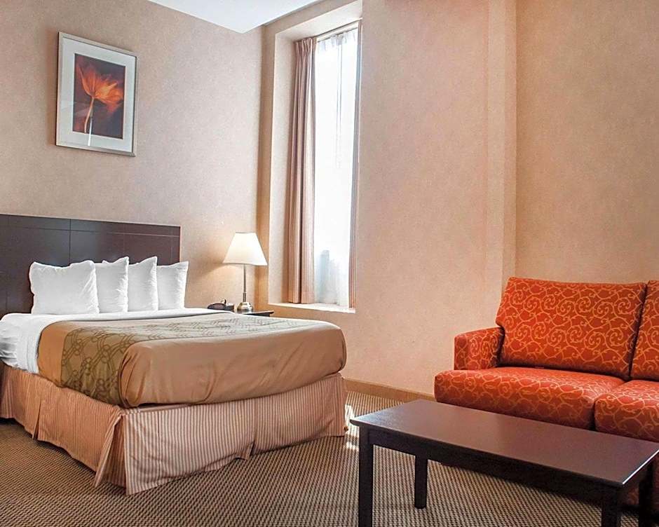 Woodstock Inn and Suites