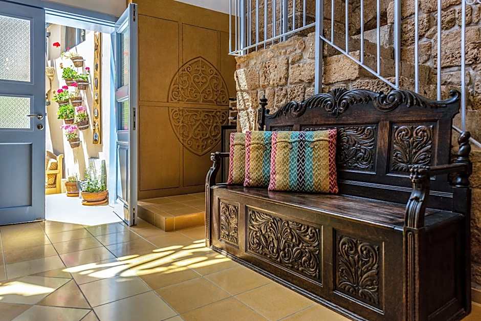 Arabesque Arts & Residency