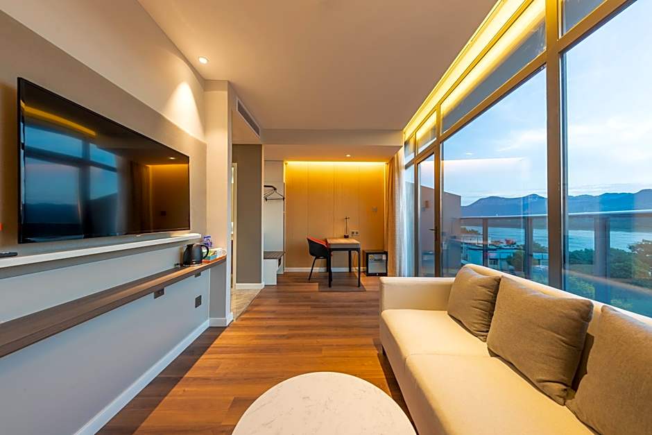 Holiday Inn Express Yichang Riverside By IHG