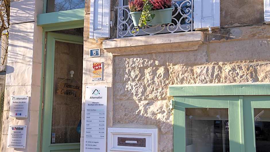 Chambres au coeur du quartier historique - Maison Alternativi