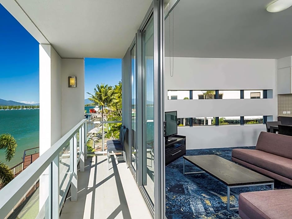 The Sebel Cairns Harbour Lights