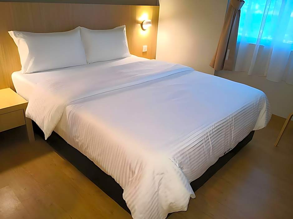 Walk In Hotel