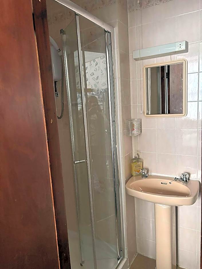 Roselea Hotel - St Chads