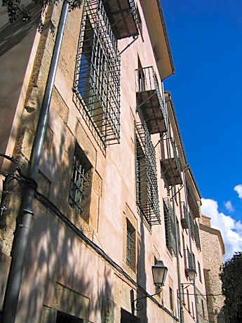 Hotel Leonor de Aquitania