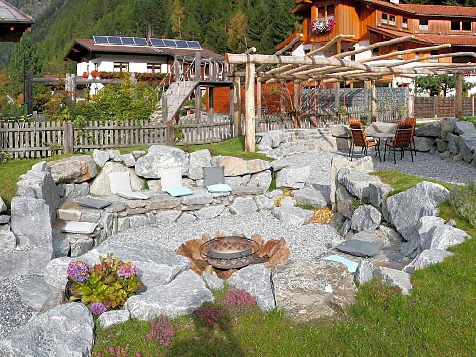 Tirolerhof - Appartementhaus