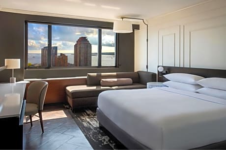 Deluxe King Room with Harbor View